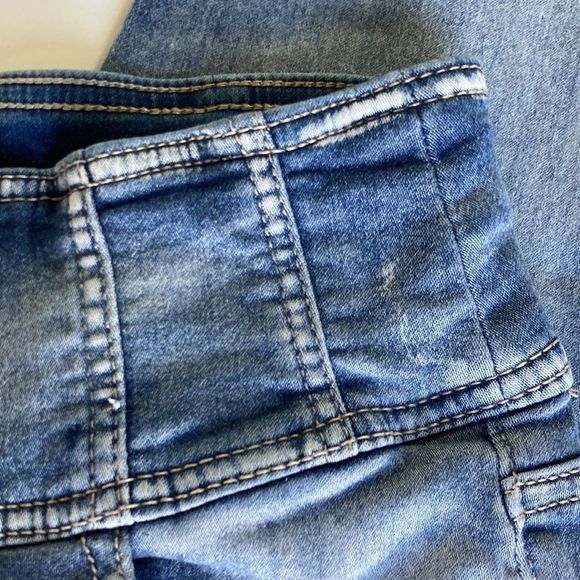 👖High Rise Sculpting Skinny Crop Distressed Jeans Size 9 - Picture 4 of 14